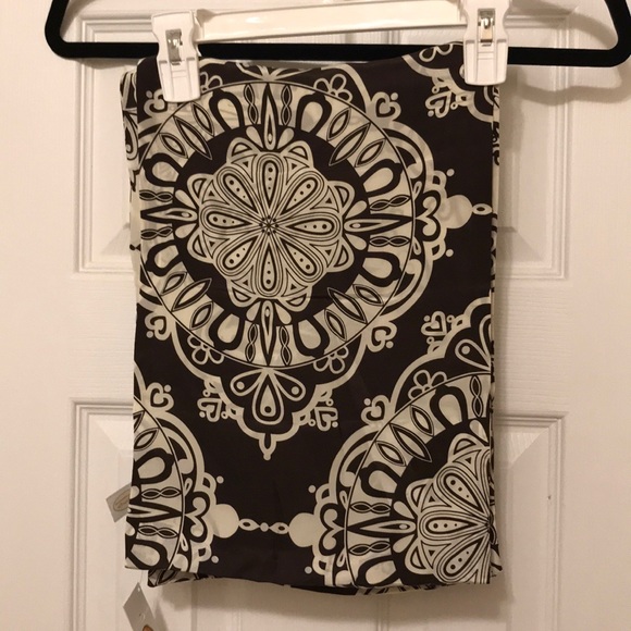 New with tags Talbots scarf - Picture 1 of 2